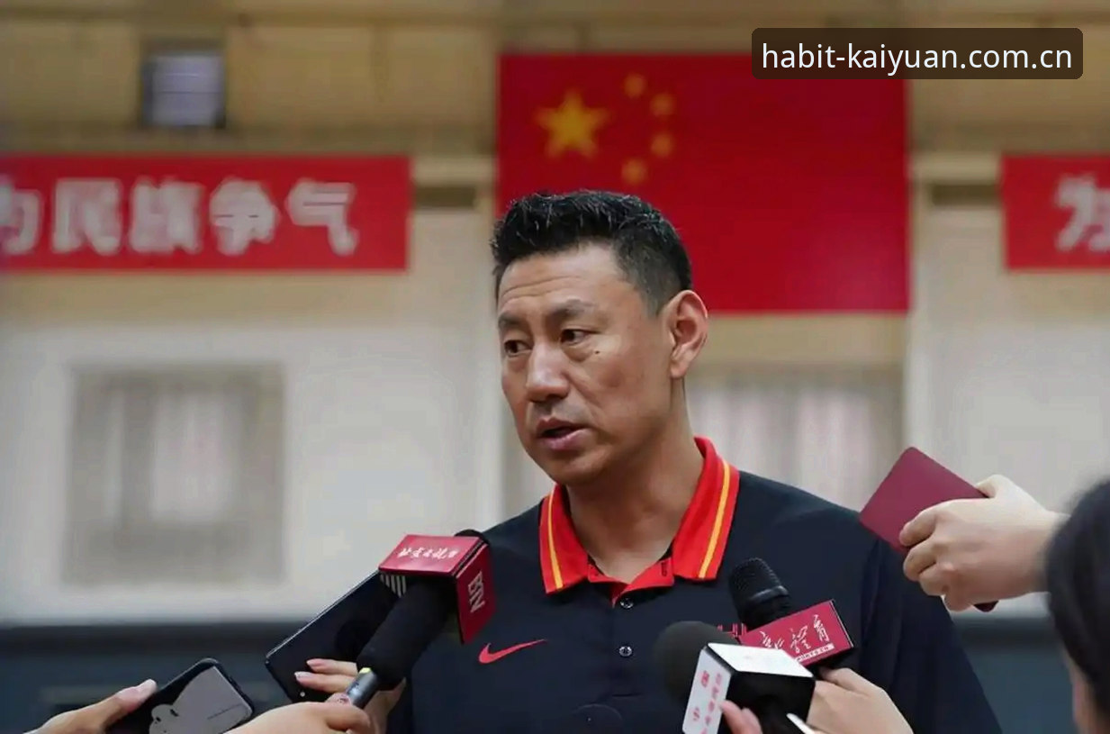 每天习惯打开的那一页登录教程 北京男篮换帅决策解析:李楠接任的数据与逻辑
